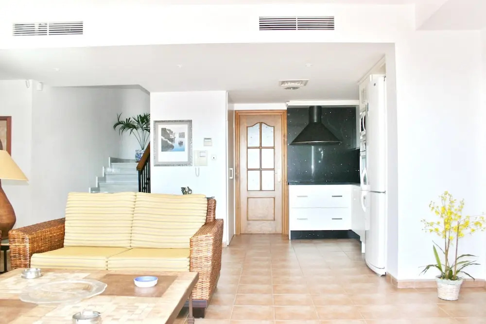 House With 4 Bedrooms in Almuñécar, With Wonderful sea View, Private P