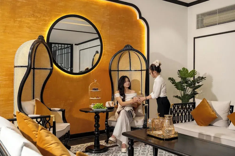 Hoan Cau Hotel