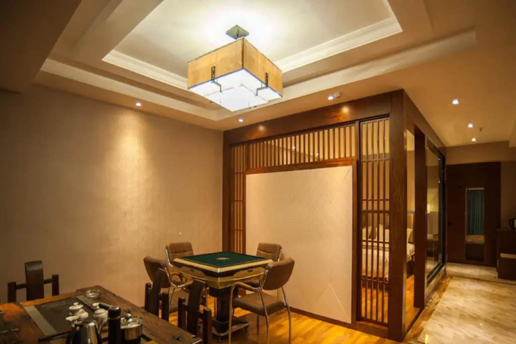 GreenTree Alliance Hotel Guiyang Huaguo Community Twin Towers Hotel