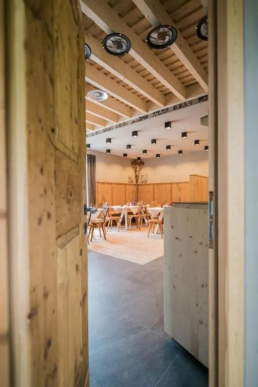Superior Chalet KOASA-HOF, 240 Meter, 5 Zimmer, 18 Pers