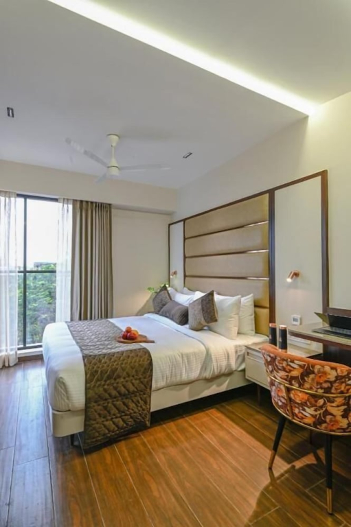 Hotel Grand Girdhar Premier