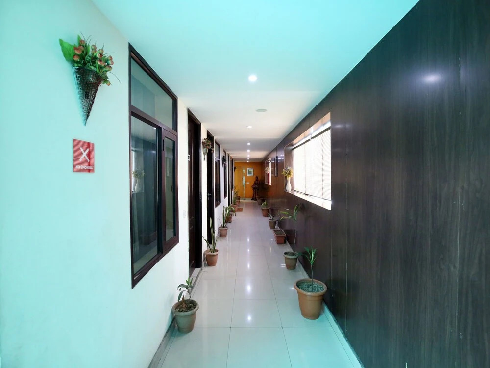 OYO 1732 Hotel The days Inn