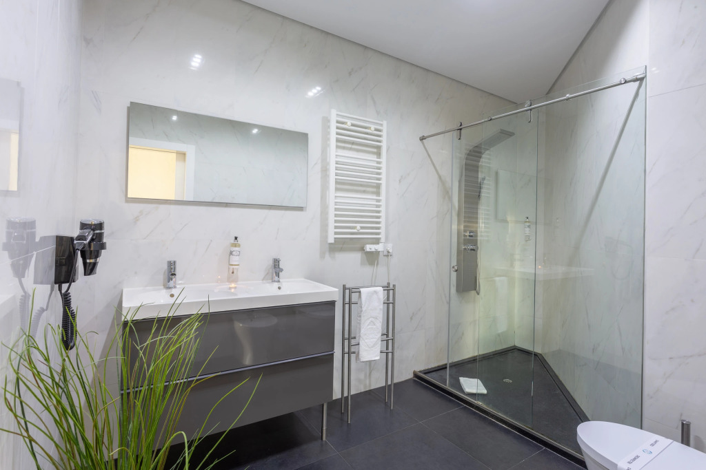 Pinnacle 4005 - Ocean View III