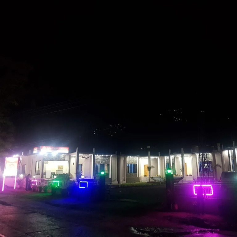 Galaxy cottages