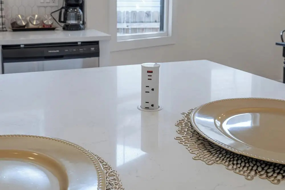 3BR 3BA Urban Escape Just Minutes From Downtown