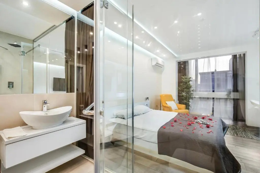 Luxury Boutique City Center Apartments