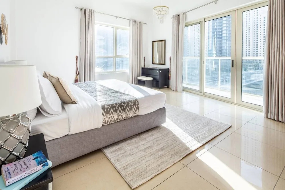 Timelessly Modern 3BR w/ Fascinating Marina Views!