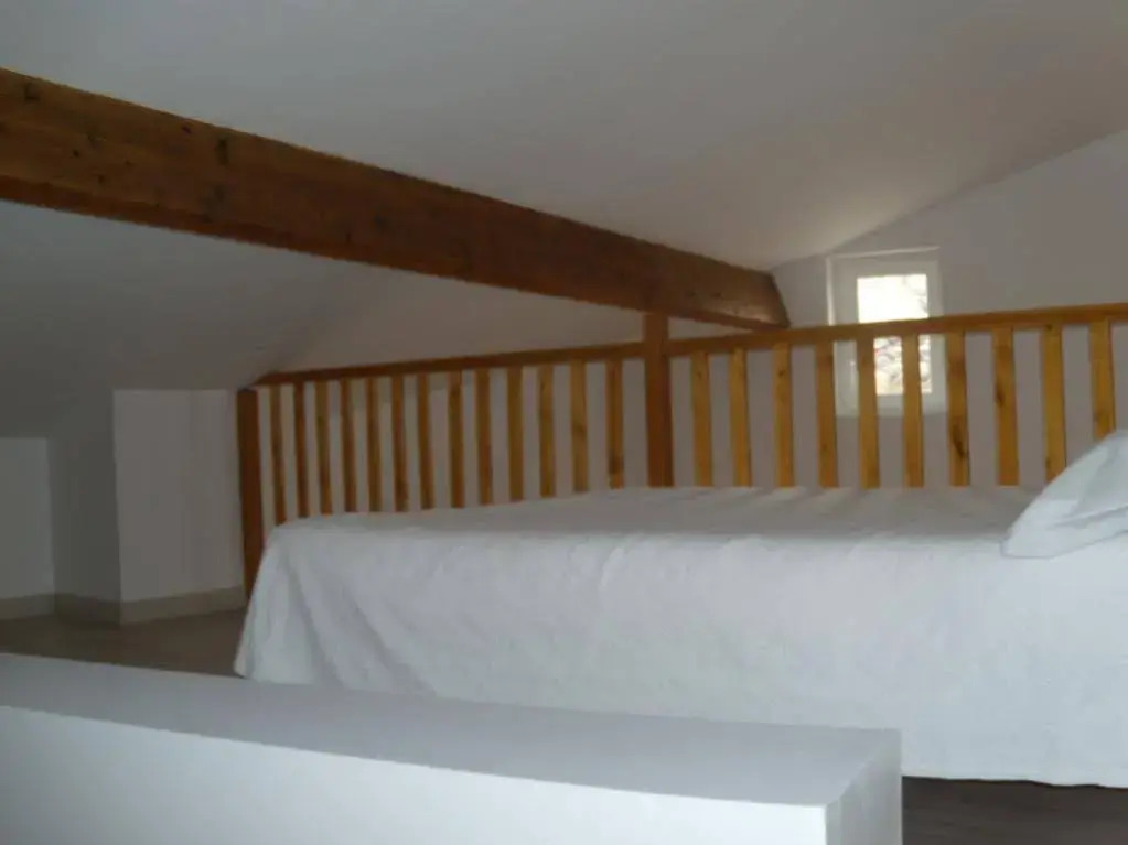 LOGIS ANDRAUD STUDIOS
