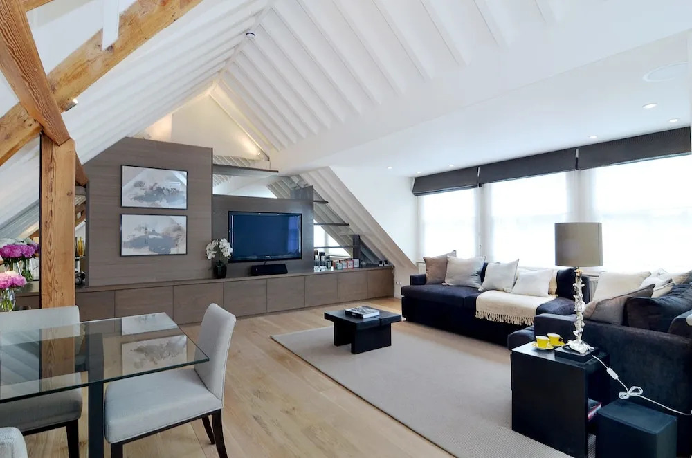 The Luxe Mayfair House