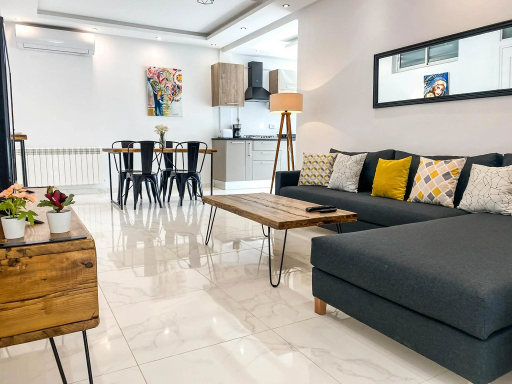 Cosy Apartment in La Marsa - 2 bed 2 Bath