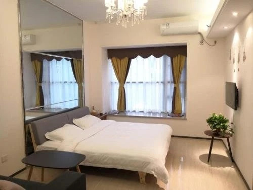 Xin Yue Zhi Lv Hotel