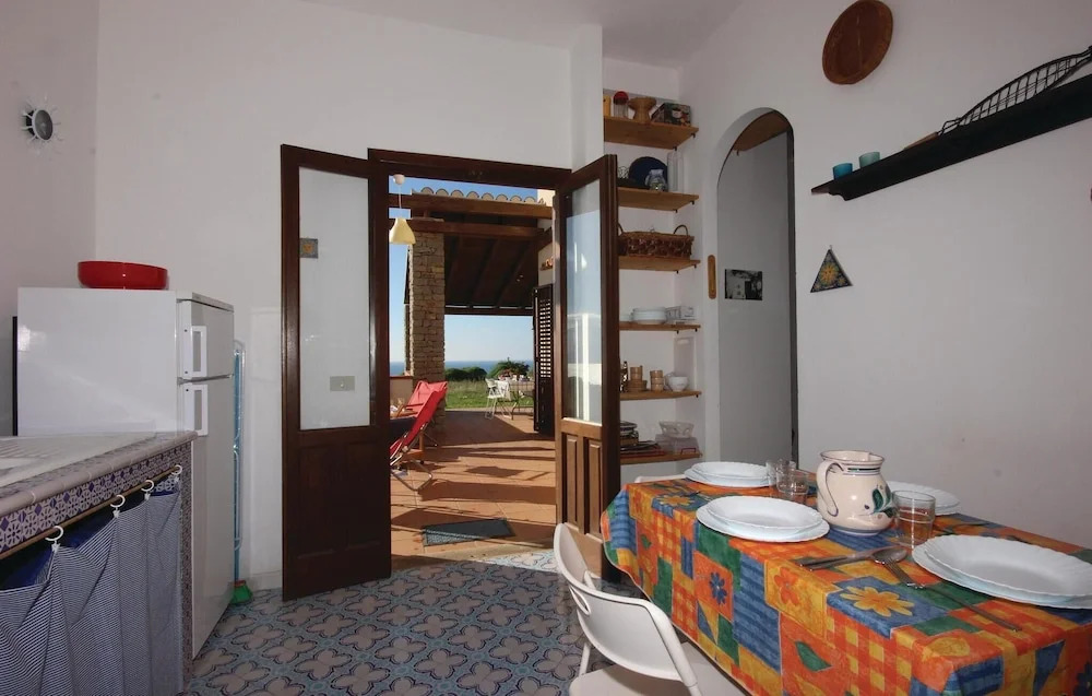 Beautiful Home in San Vito lo Capo -tp- With 2 Bedrooms