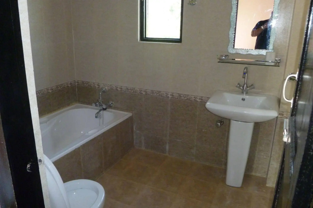 Hotel Parkside & Swimming Pool- Closer To Nature, Close To You