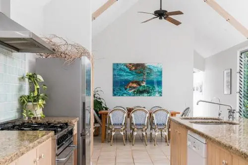 Byron Bay Accom 12 Childe Street, Byron Bay - Absolute Belongil Summerhouse