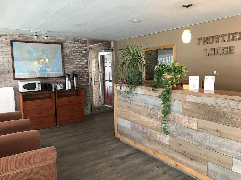 Frontier Lodge