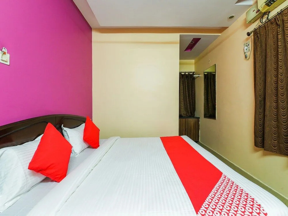 OYO 22116 Savera Inn Lodge
