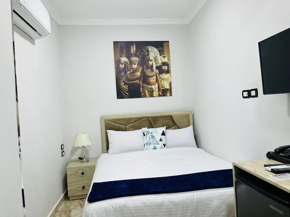 Capital Of Pyramids Hotel