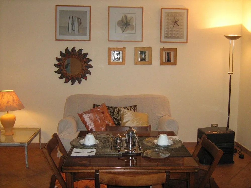 Fabiola B & B