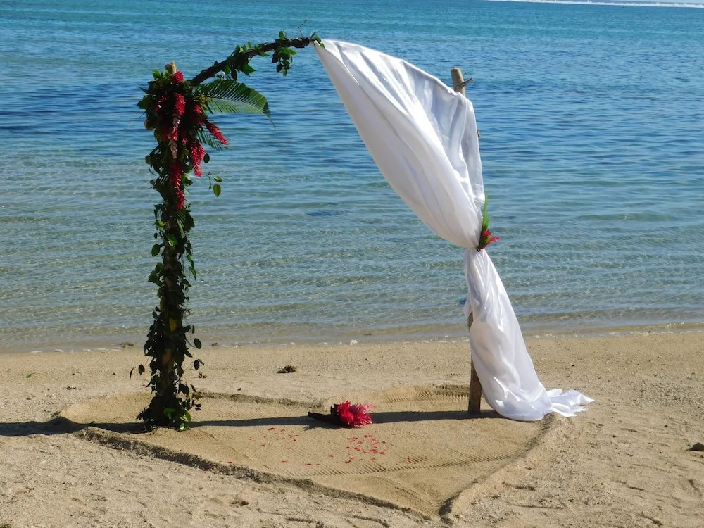 Namolevu Beach Bures