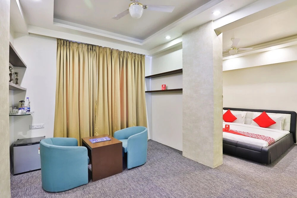 OYO 4320 Hotel Aum Regency