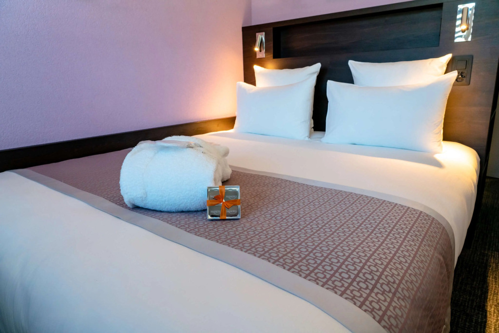 Nash Pratik Hotel