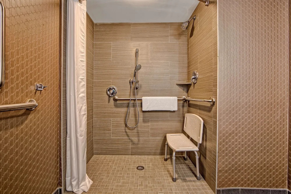 Garden Plaza Hotel Inn and Suites Decatur