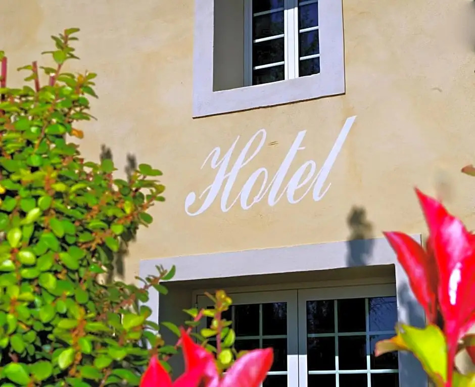 Logis hôtel le Champ De Mars