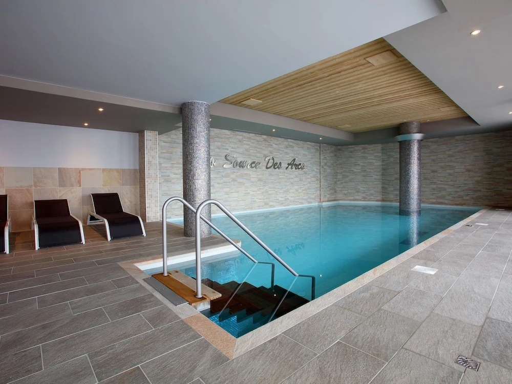 Luxury Apartment With a Balcony in the Lively Arc 2000