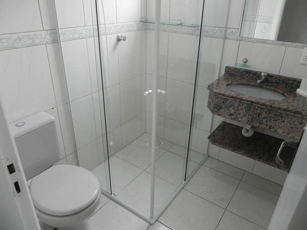 1011   Apartamento Para Locação Em Bombinhas