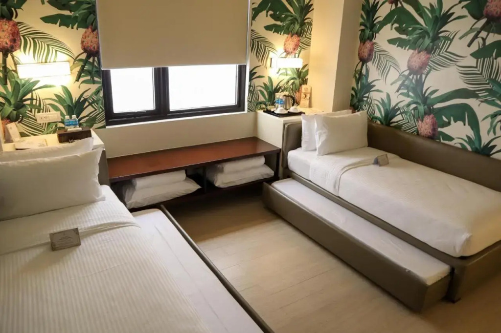 Mella Hotel Manila near NAIA Airport