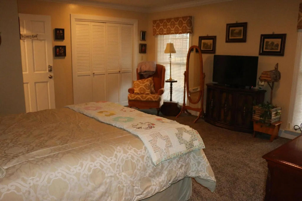 Cedar Grove Inn