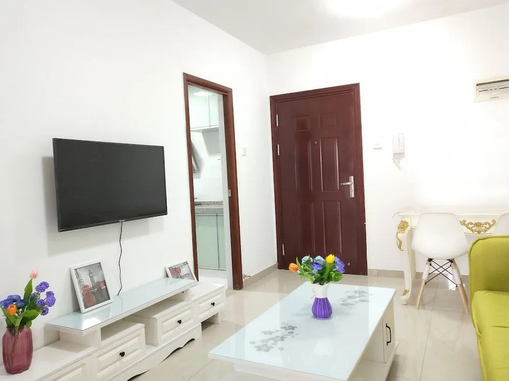 Gemmed Apartment