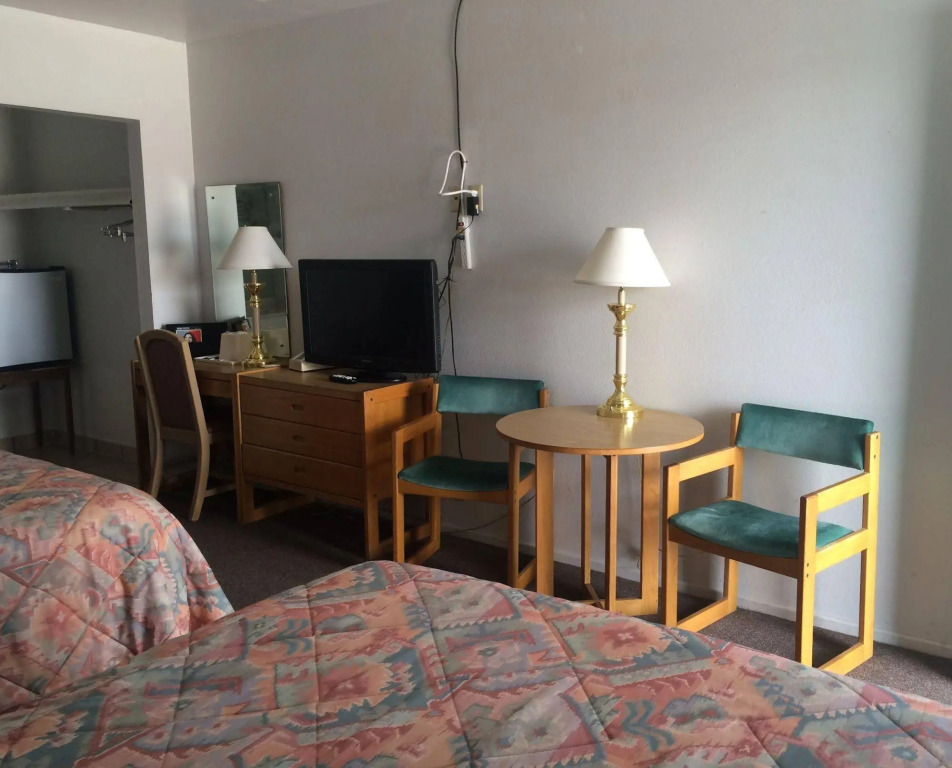 Economy Inn Motel