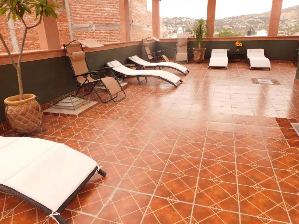 Vista Del Sol Apartments