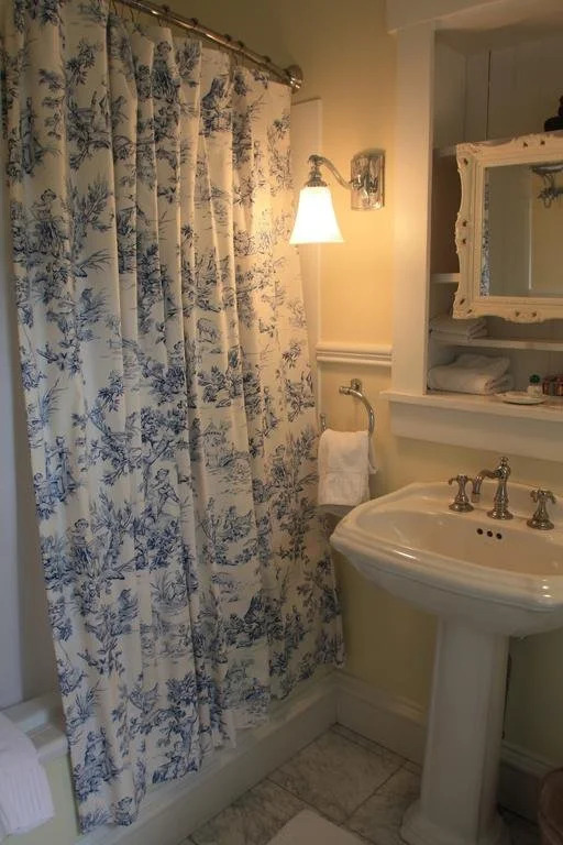 Amanda Gish House Bed & Breakfast