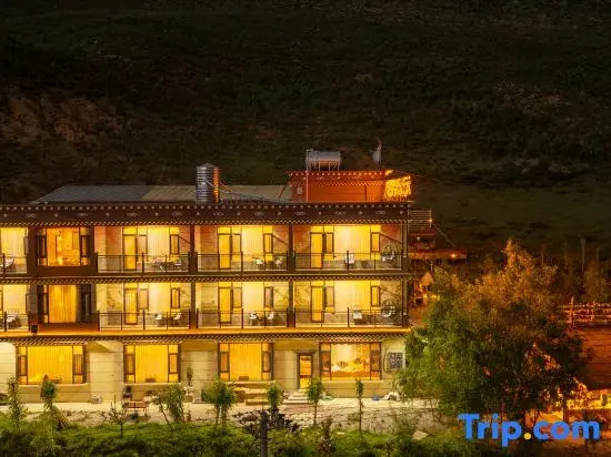 Yunxian Chinese Inn Homestay