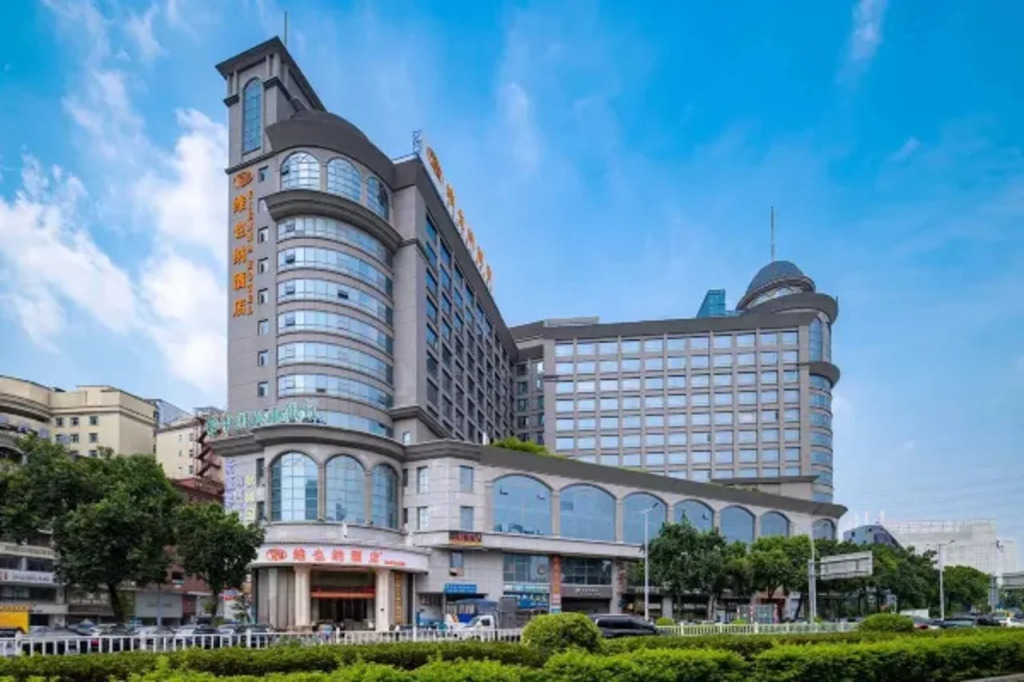 Vienna Hotel Dongguan Houjie Shanmei Subway Station Branch