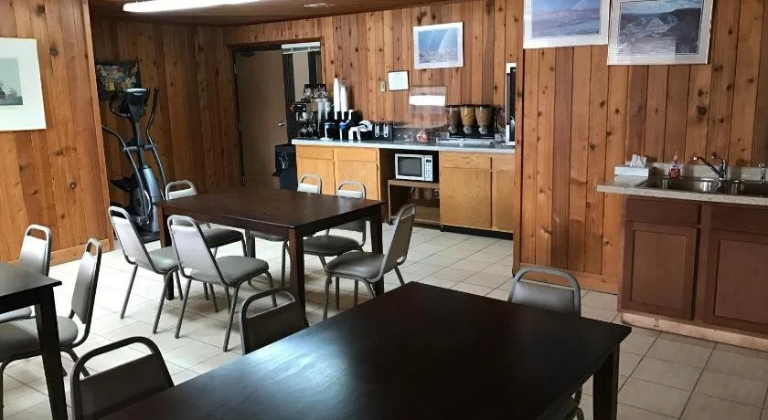 Travel Inn Watertown