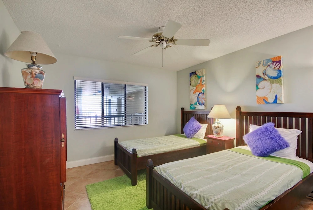 Land's End 404 Building 9 Top Floor/premier/updated/near Pool!