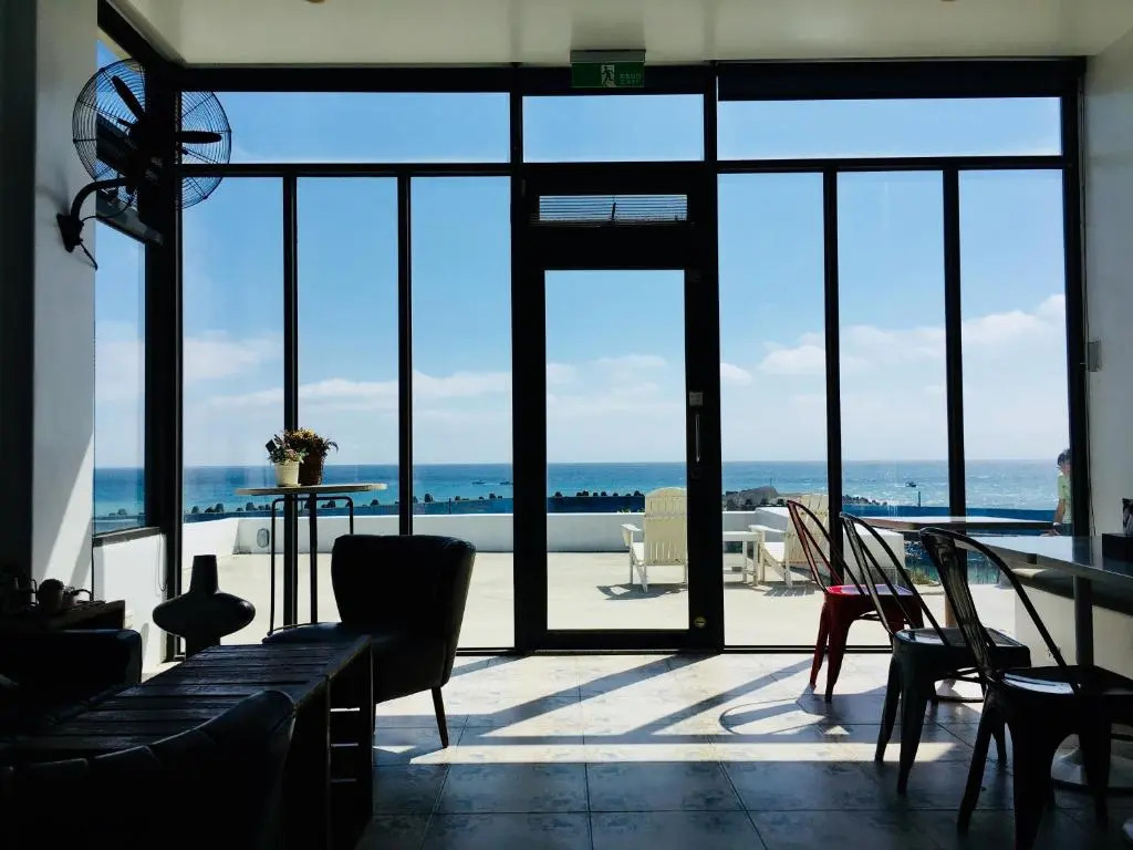 Sea Shore Hotel