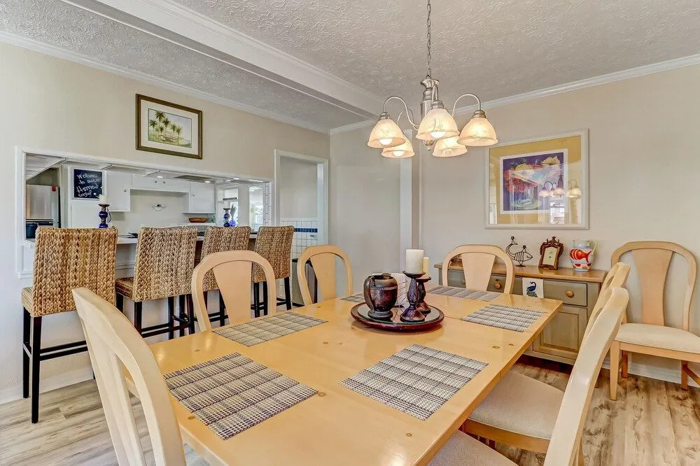 Dog Friendly Old Fernandina Style Home with Extra Studio Room by RedAwning