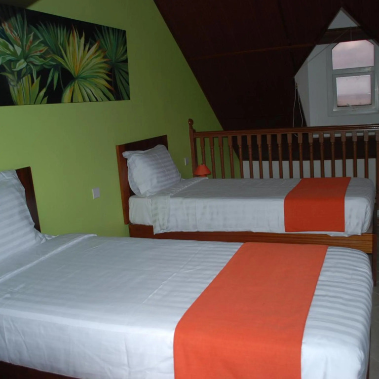 Sunset Reef Resort & Spa