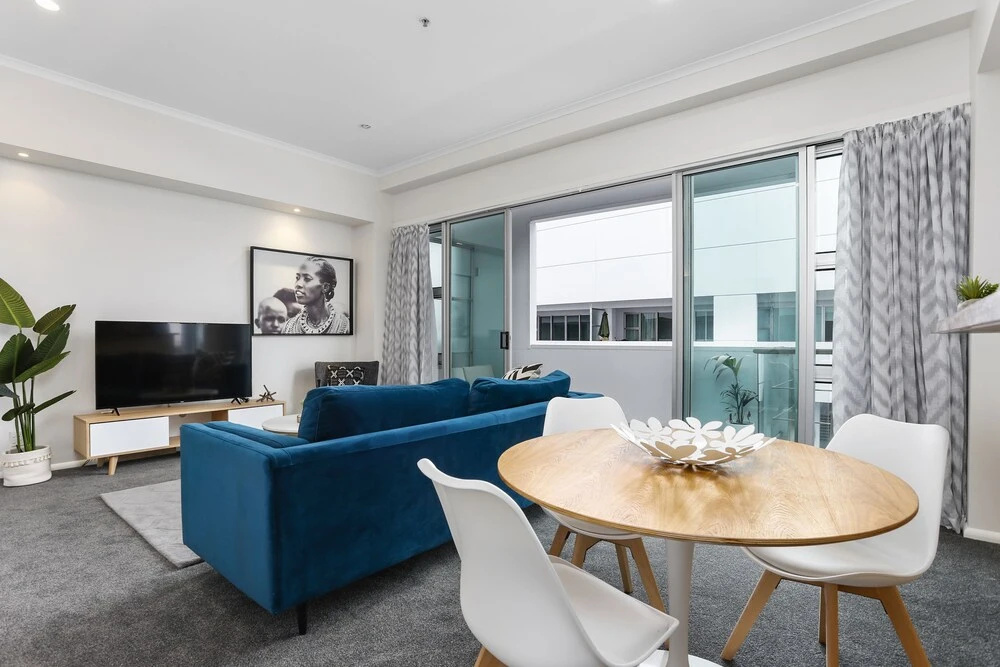 *BRAND NEW* Contemporary 1 bdrm - Prime location!