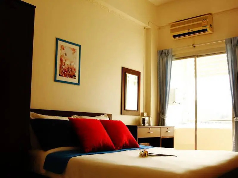 Golden Apartment