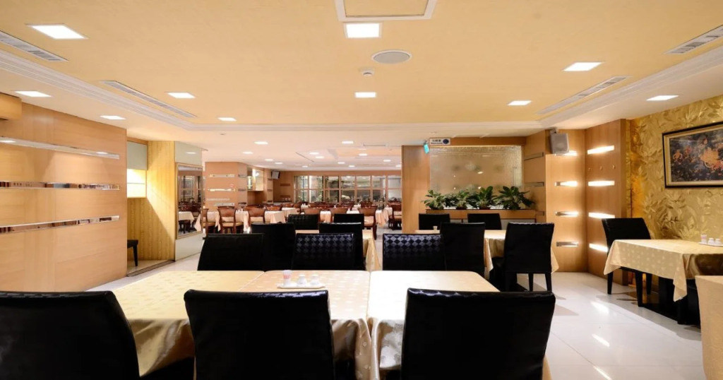 爵起商務飯店