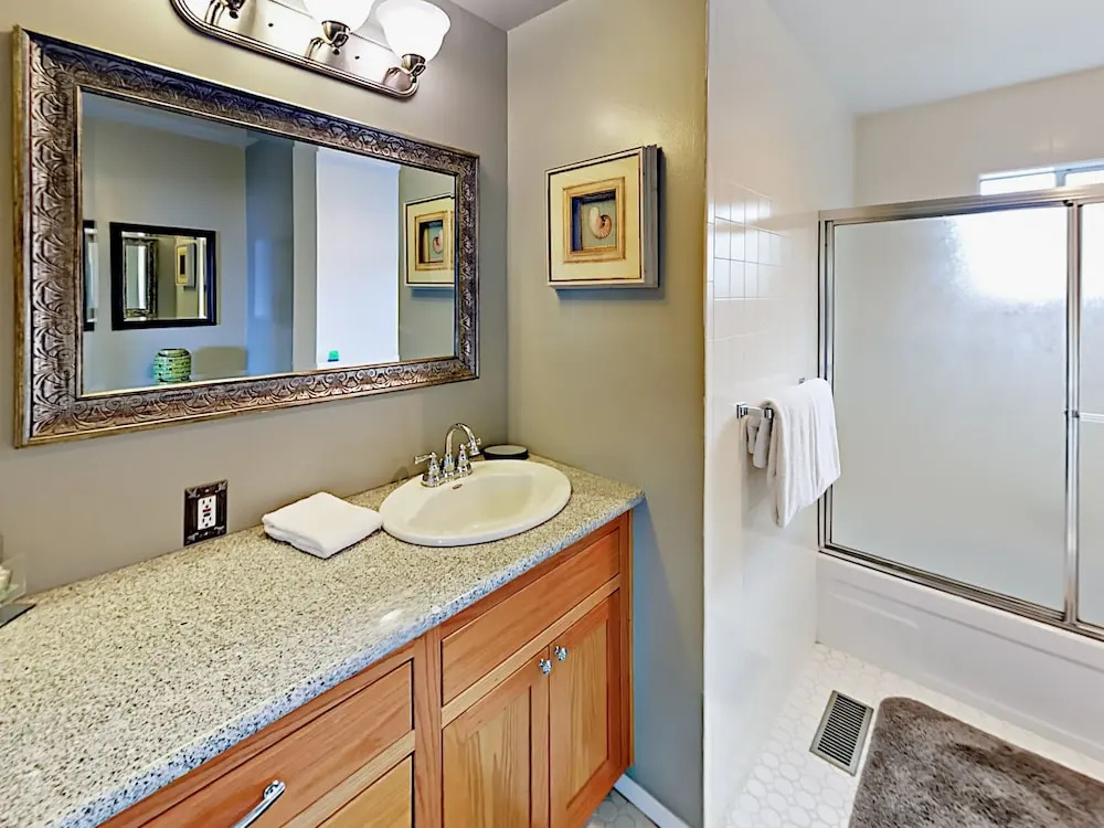 457 NW 57th St Home 2 Bedrooms 2 Bathrooms Home