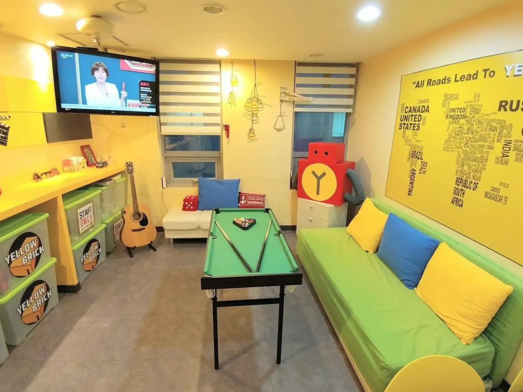 Hostel Tommy Jongno ---- Tax Return Authorized Shop
