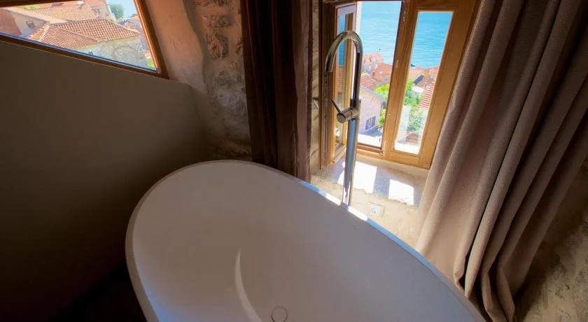 Monte Bay Retreat - Adult Only