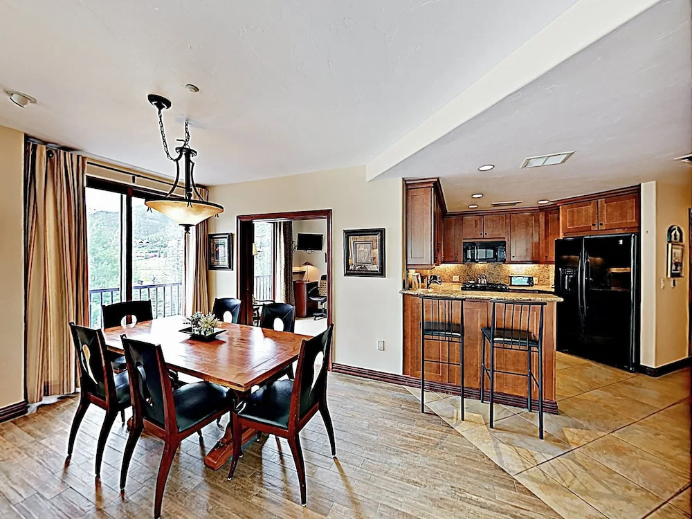 3-Bedroom Ski-In/Ski-Out