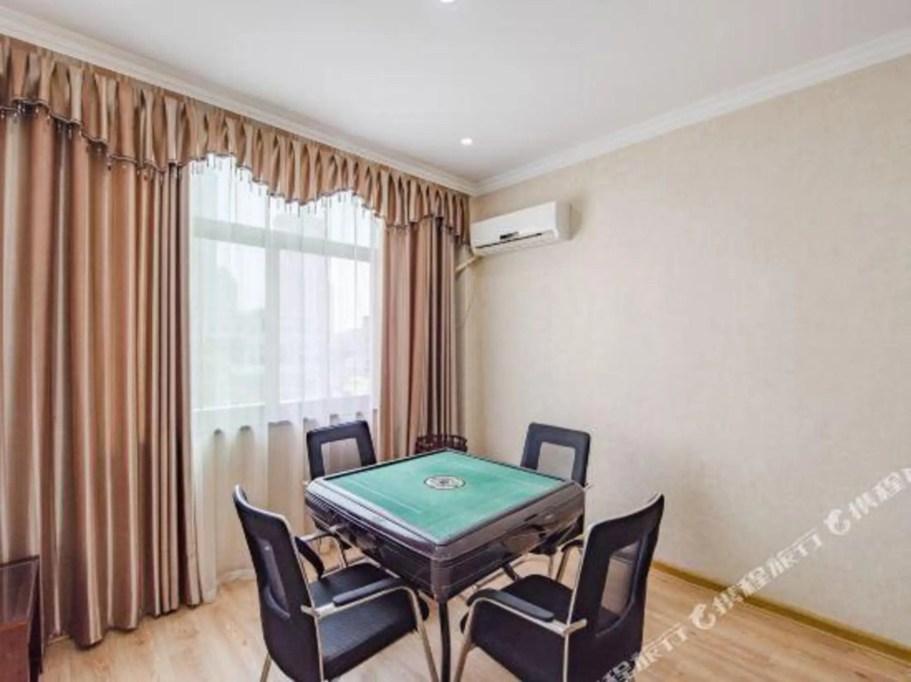 Xuancheng Jingmu Holiday Hotel